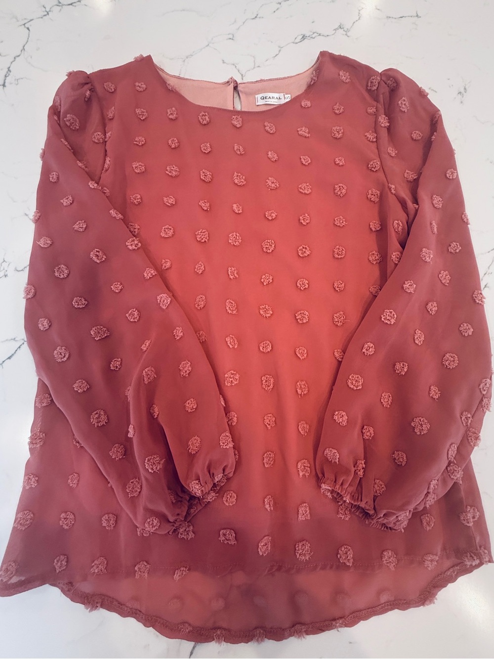 Qearal Rosewood Textured Dot Long Sleeve Blouse size small